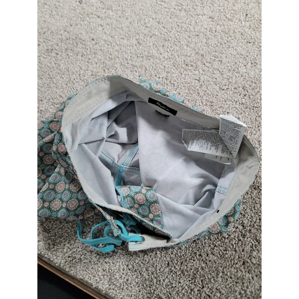 RVCA item description